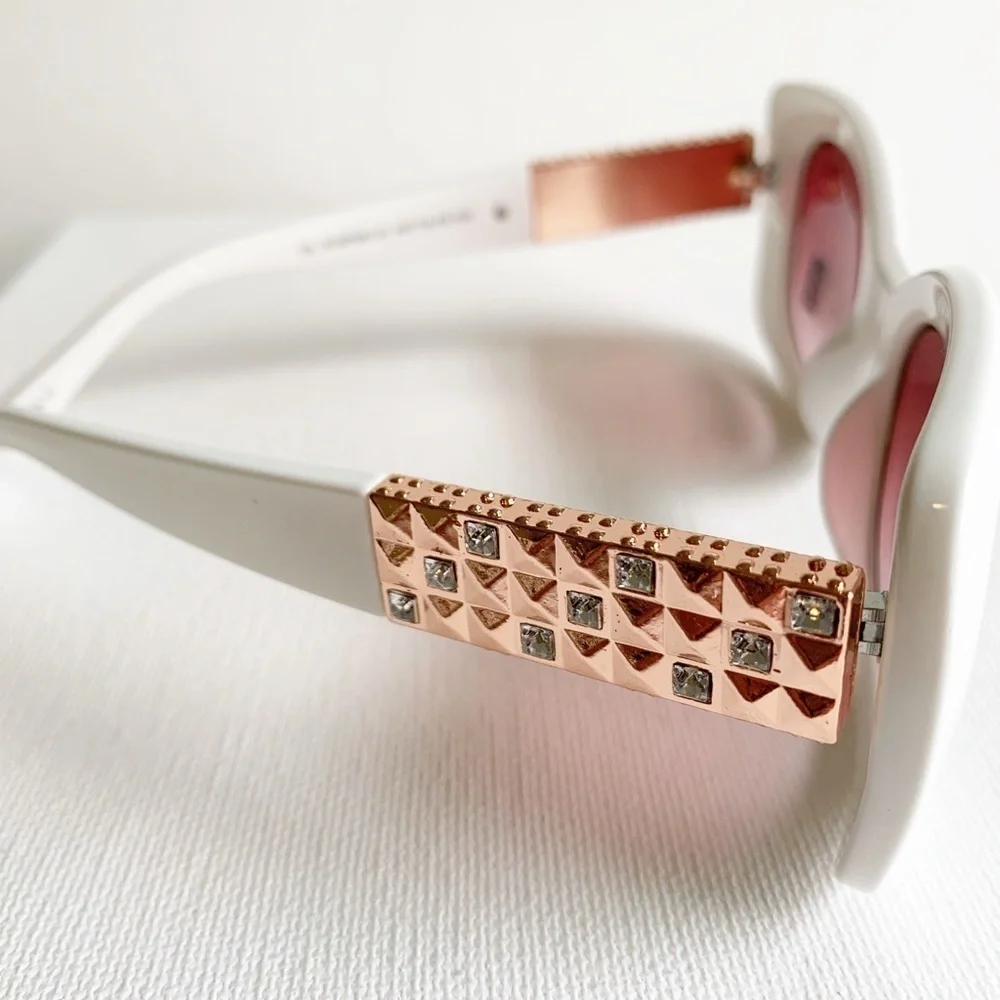 New with tags retro style white sunglasses rose gold